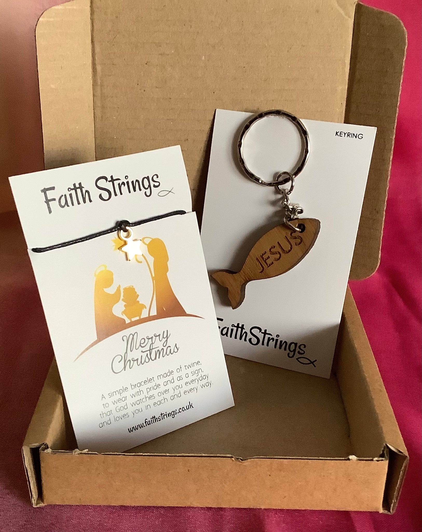 Christian Gift Box Set Merry Christmas Keyring Icthus Fish Star Stable Faithstrings